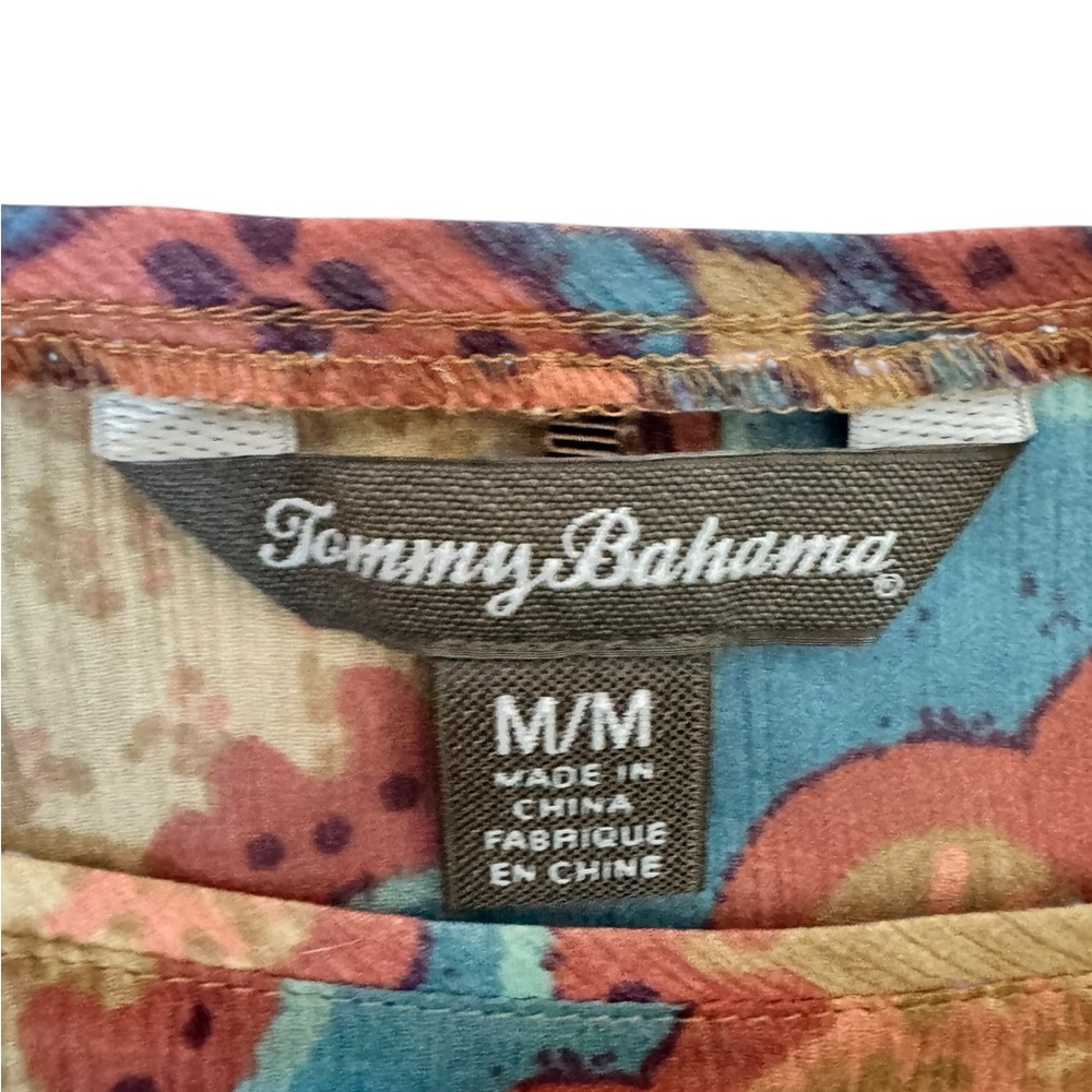 Tommy Bahama 100% Silk Paisley Tunic Top M Boho Resort Coastal Luxe F76 - Picture 6 of 7